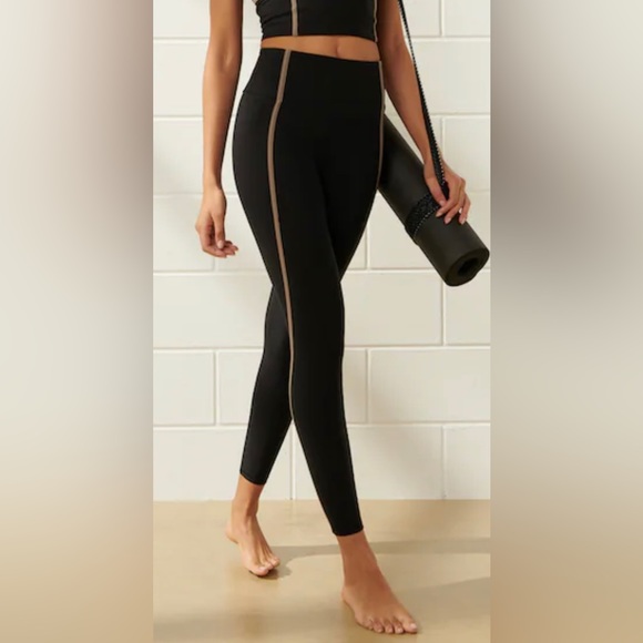 YPB sculptLUX Curve Love 7/8-Length Legging SIZE XS - Picture 3 of 12